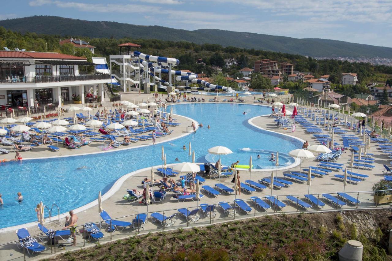 Ośrodek wypoczynkowy Nevis & Aqua Park 4*