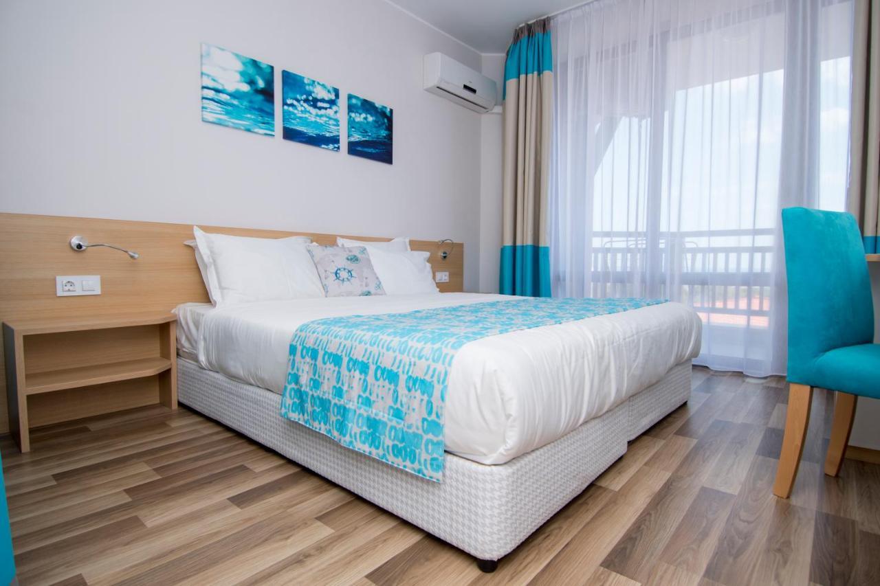 Resort Nevis & Aqua Park Sunny Beach