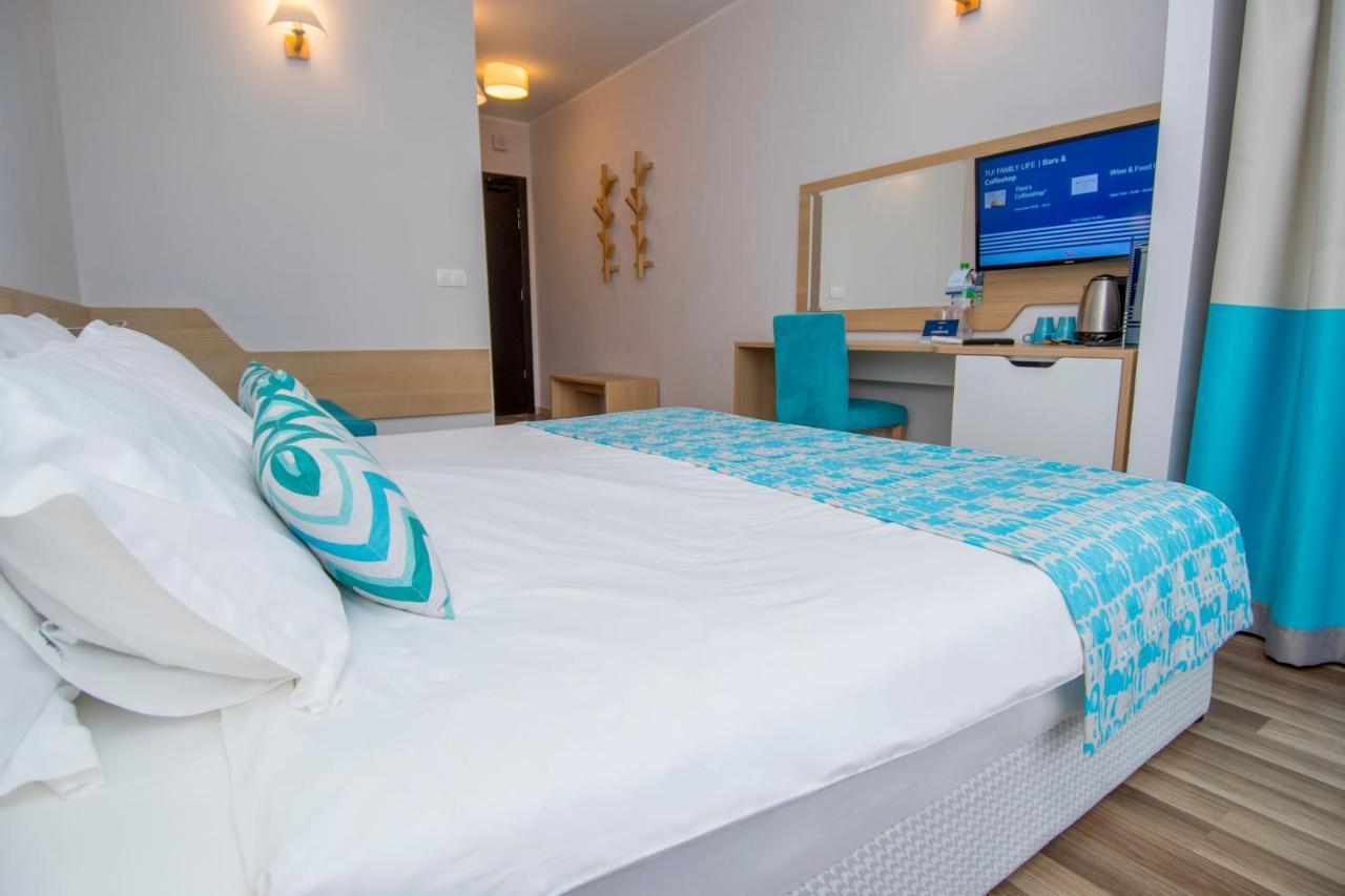 Nevis & Aqua Park Resort 4*