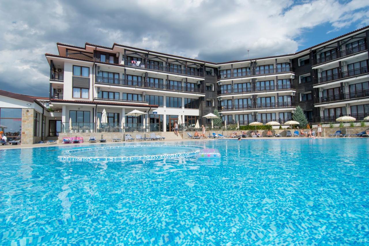 Nevis & Aqua Park Resort
