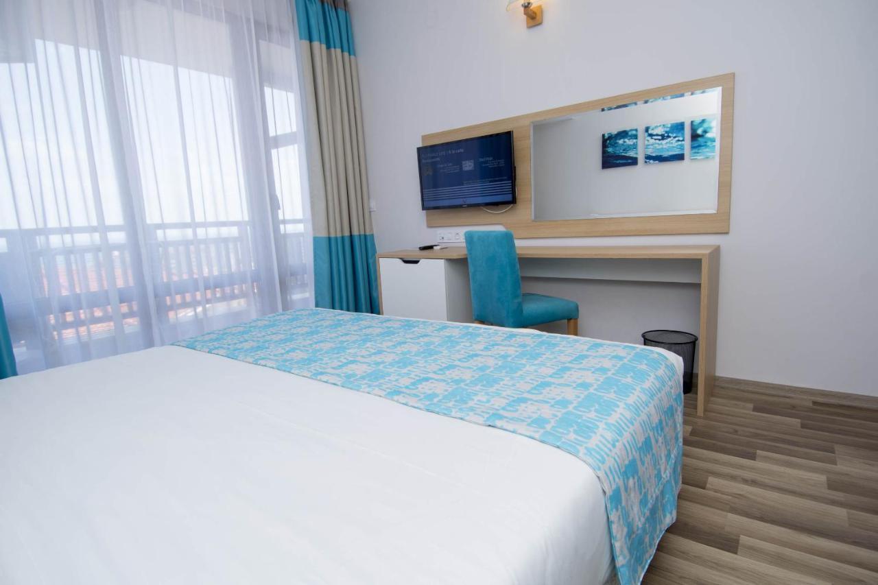 Nevis & Aqua Park 4*