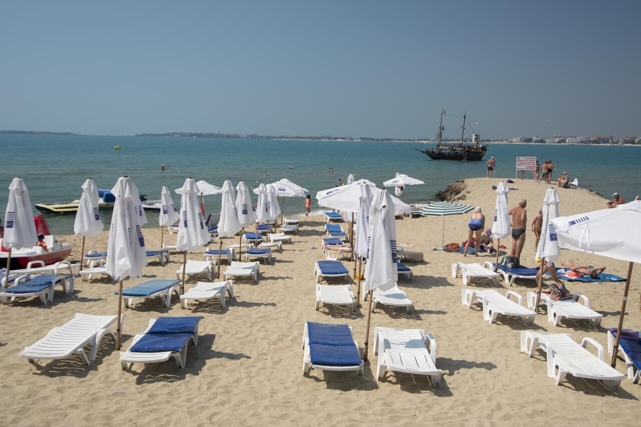 Nevis & Aqua Park Σάνι Μπιτς